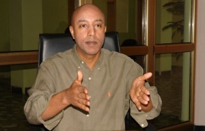 አቶ ኤርሚያስ አመልጋ በዚህ ወር መጨረሻ እንደሚመጡ ተጠቆመ