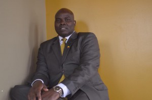 ኦባንግ “ከምርጫው” በፊት ለተቃዋሚዎች “ምርጫ” አቀረቡ