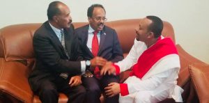 አማራና ትግራይ ክልሎች ከቃላት ጦርነት ወደ መሣሪያ መማዘዝ?